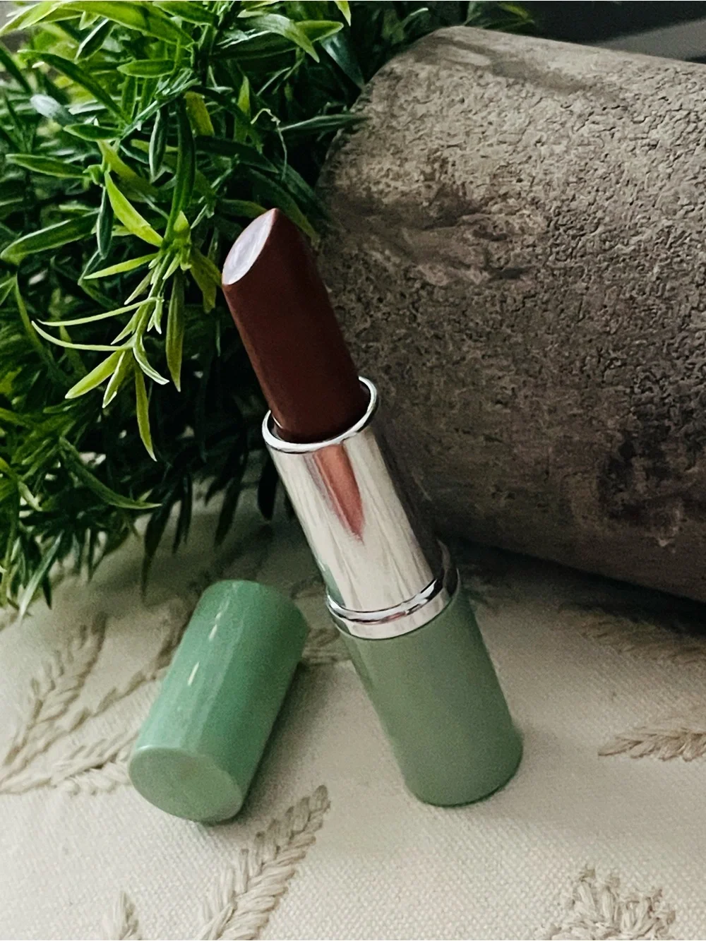 Clinique “A Different Grape ” Lipstick - Full Size ~New~